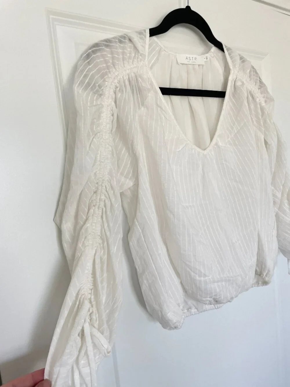 ASTR The Label White Sheer Ruched Sleeve Blouse S V Neck Tie Detail Stripe